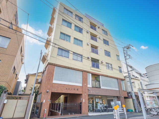 ユニー千石の外観写真 - 文京区千石1丁目29番11号