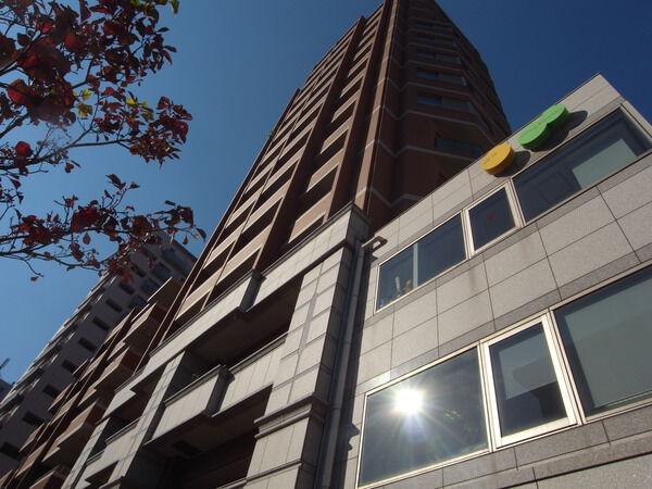 ファミールグラン白金ヴェルデフォーレの写真 3枚目