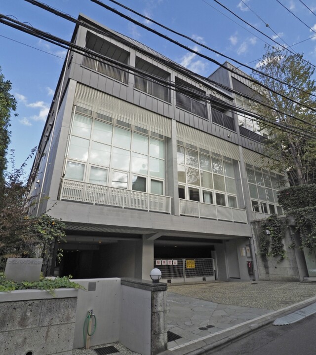 グランドメゾン神宮前の写真 5枚目