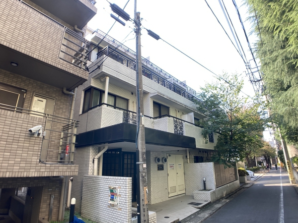 エヴェナール代々木の外観写真 - 渋谷区代々木3丁目35番6号