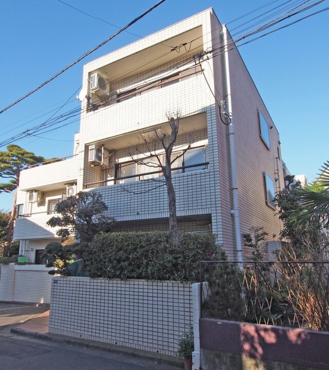 ステートリーホームス代々木上原のエントランス・共用部