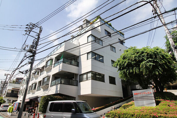 赤坂パインクレストの外観写真 - 港区赤坂7丁目5番27号