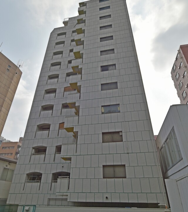 ローレル三田のエントランス・共用部