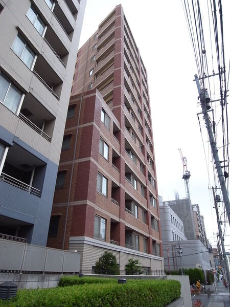 スターロワイヤル文京千石の外観写真 - 文京区千石4丁目2番16号