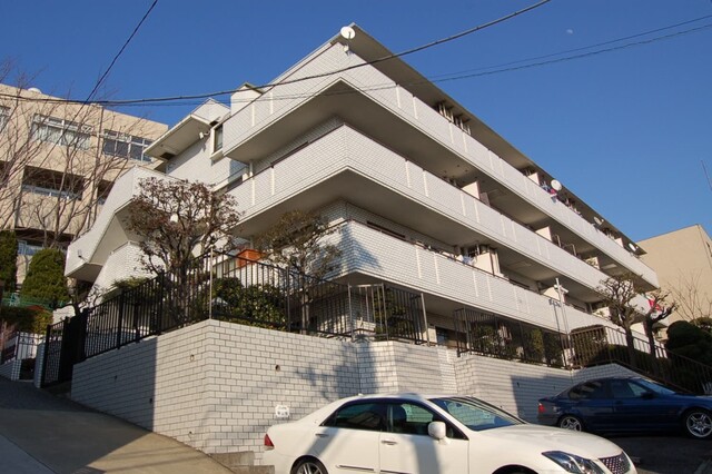 キャッスルマンション成城学園のエントランス・共用部