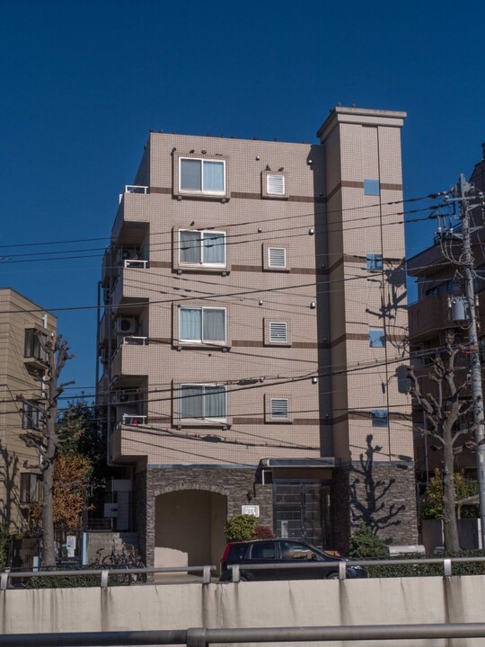 ロアール世田谷等々力の外観写真 - 世田谷区等々力2丁目36番3号