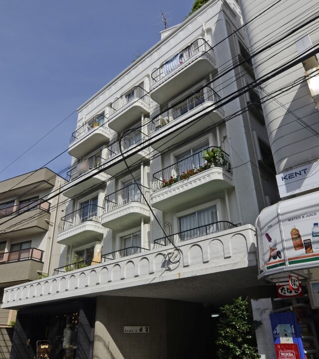 シャンボール原宿のエントランス・共用部