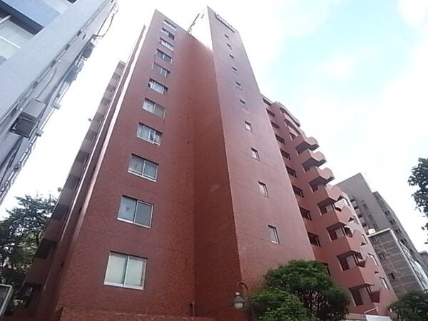 ライオンズマンション白山の外観写真 - 文京区白山4丁目33番21号