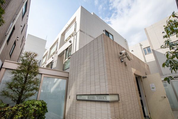 オープンレジデンス赤坂テラスの外観写真 - 港区赤坂7丁目5番16号