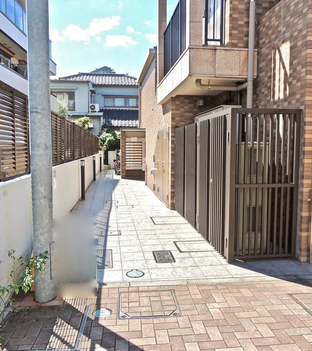 オープンレジデンス西片町のエントランス・共用部