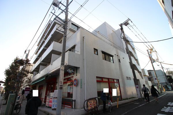 マートルコート尾山台のエントランス・共用部
