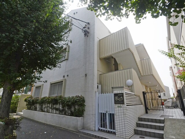 エスカイア等々力の外観写真 - 世田谷区等々力8丁目19番25号