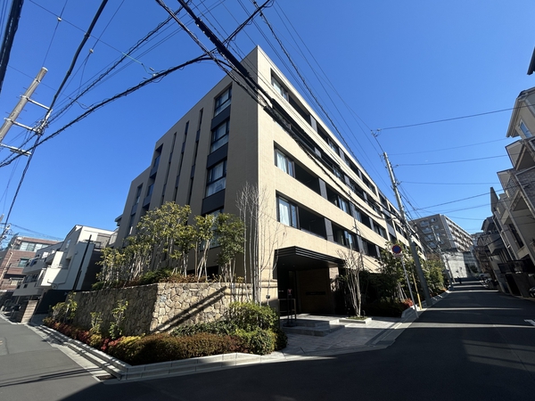 プレミスト文京千石の外観写真 - 文京区千石3丁目10番5号