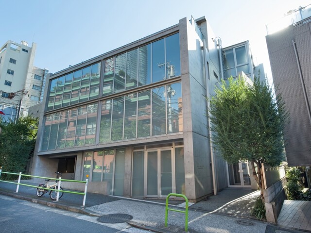 CUE西麻布の外観写真 - 港区西麻布3丁目3番20号