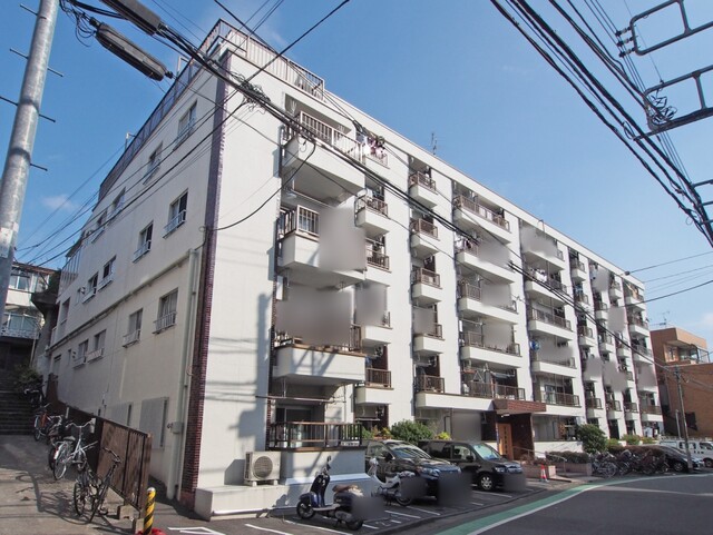 代々木フラワーマンションの外観写真 - 東京都心の高級マンション