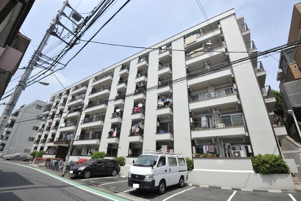 代々木フラワーマンションの外観写真 - 渋谷区西原1丁目7番2号