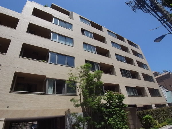 ザ・パークハウス茗荷谷の外観写真 - 文京区大塚3丁目35番16号