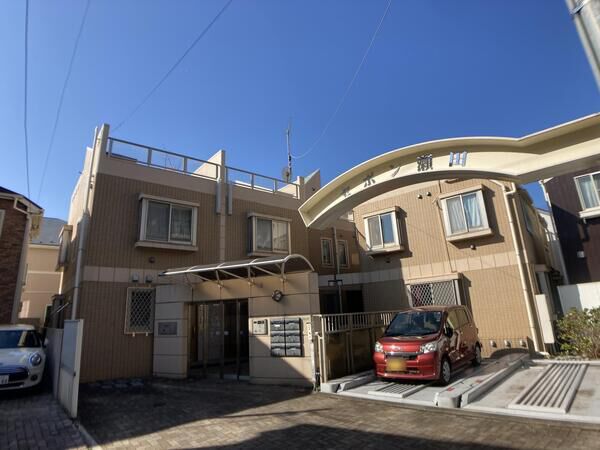 セボン瀬田の外観写真 - 世田谷区瀬田4丁目28番12号