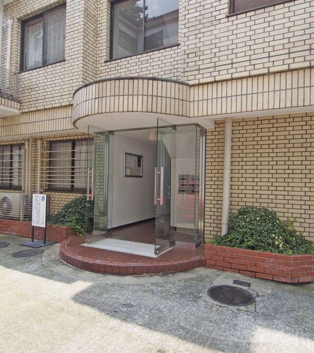 富ヶ谷シティハウスの外観写真 - 渋谷区富ヶ谷2丁目34番21号