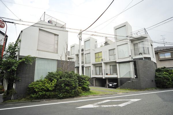 エリア田園調布の外観写真 - 世田谷区東玉川1丁目41番2号