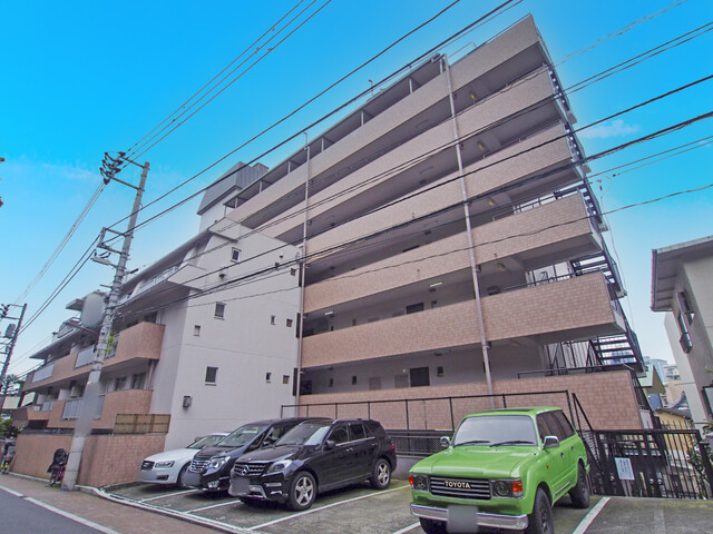 広尾ハイツの外観写真 - 渋谷区広尾5丁目1番14号