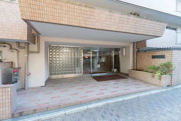 広尾ハイツのエントランス・共用部