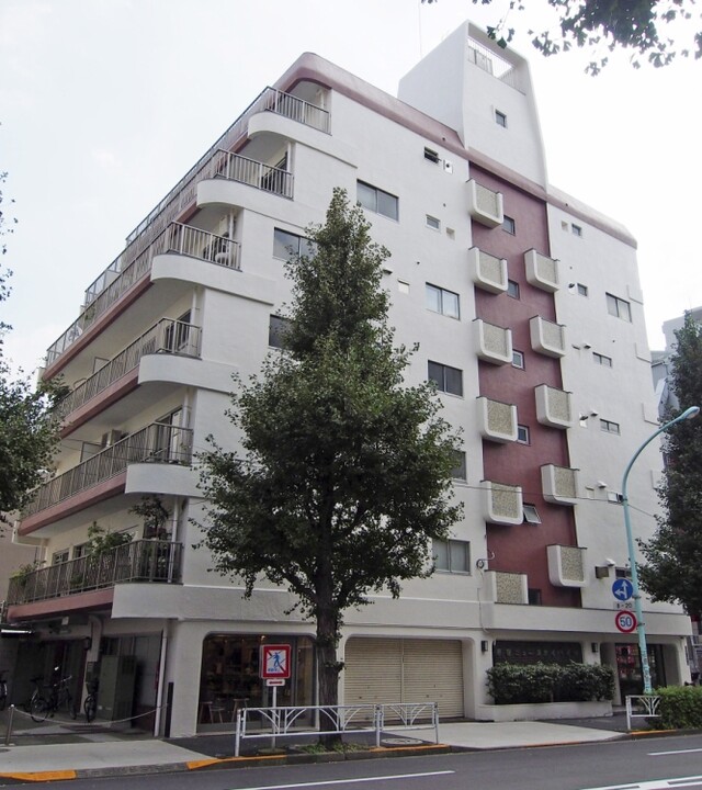 原宿ニュースカイハイツのエントランス・共用部