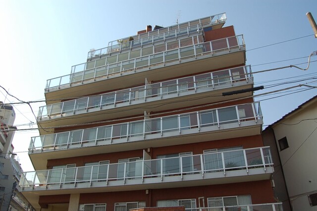 成城コンドの外観写真 - 世田谷区成城2丁目38番1号