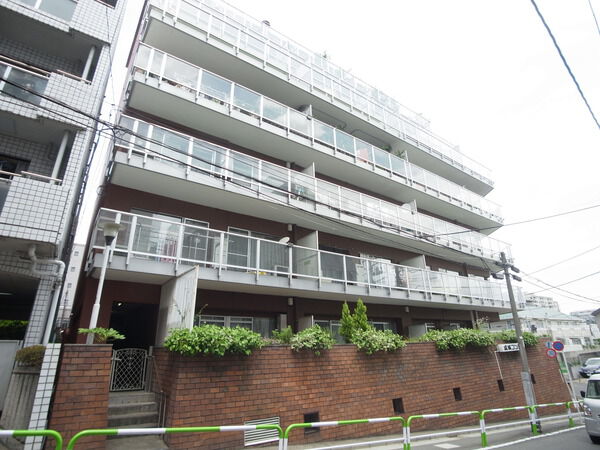 成城コンドのエントランス・共用部