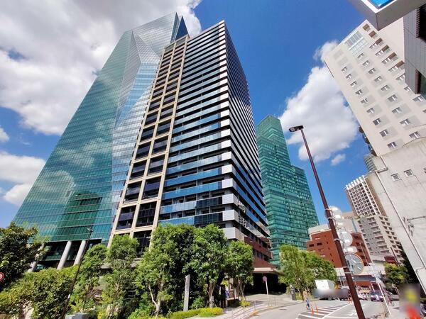 六本木グランドタワーレジデンスの外観写真 - 港区六本木3丁目2番2号