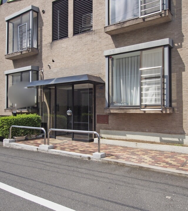 南麻布ロイヤルハイツの写真 8枚目