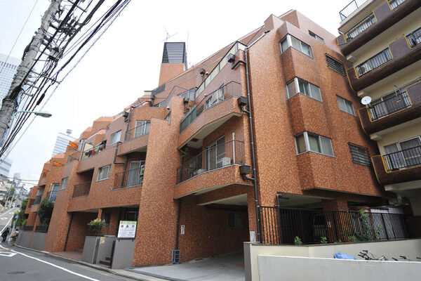 チサンマンション参宮橋の外観写真 - 渋谷区代々木4丁目22番11号