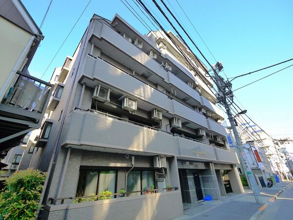 エクセルシオール文京大塚の外観写真 - 文京区大塚6丁目1番3号