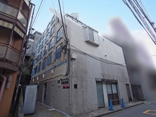 六本木ビレッジの外観写真 - 港区元麻布3丁目12番41号