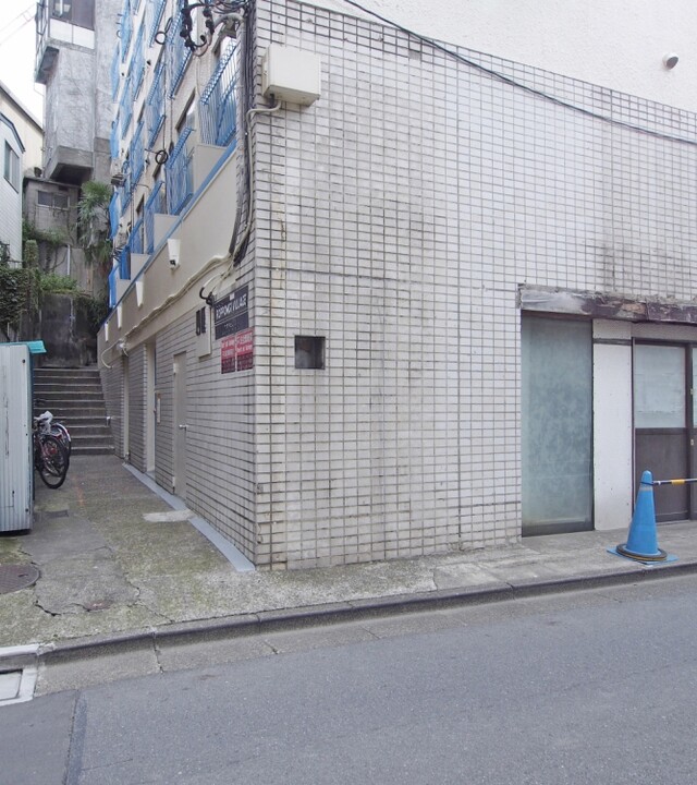 六本木ビレッジの写真 5枚目