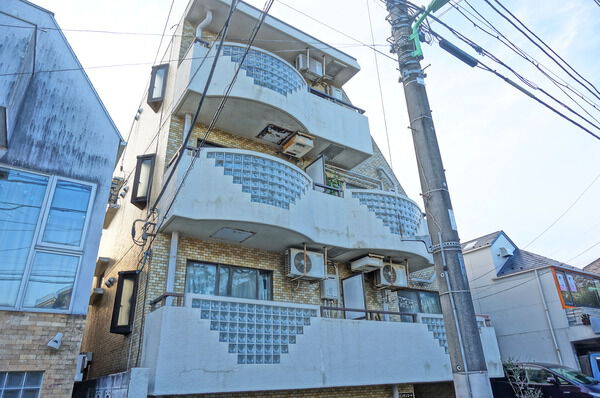 ミリオンコート駒沢公園のエントランス・共用部