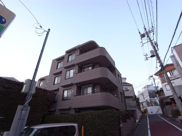 コスモ自由が丘のエントランス・共用部