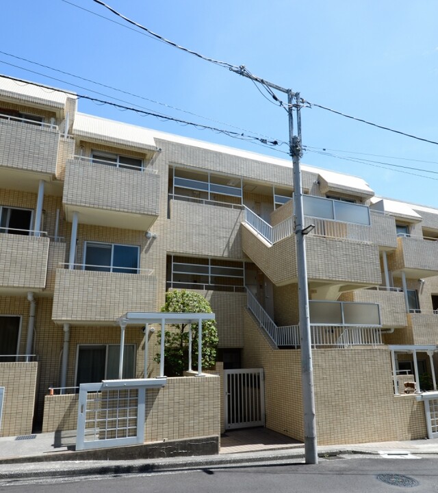 ニューハイツ白山のエントランス・共用部