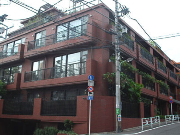 ドムス広尾西館の外観写真 - 渋谷区広尾1丁目5番5号