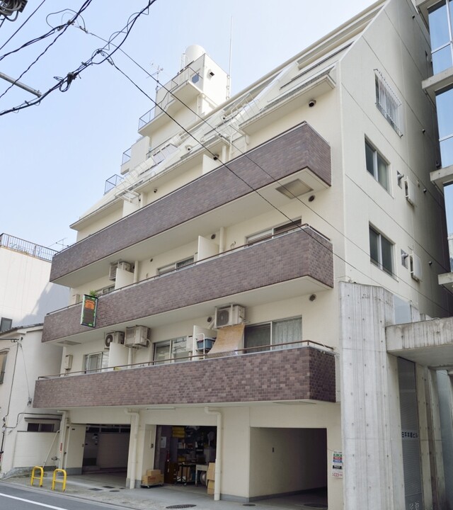 サンパークマンション本郷のエントランス・共用部