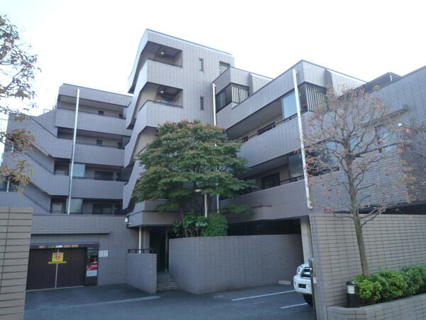 千石ホームズの外観写真 - 文京区千石3丁目17番6号