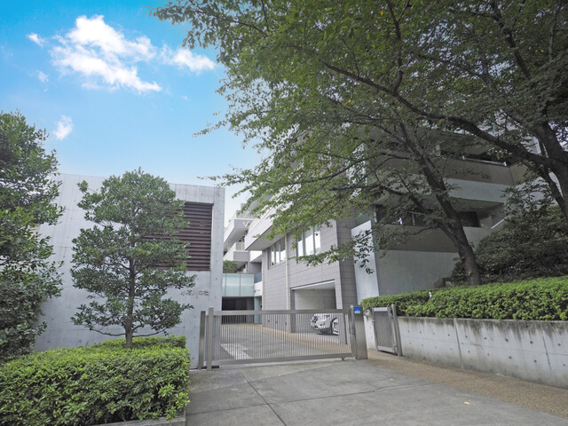 小石川の杜の外観写真 - 文京区千石2丁目10番10号