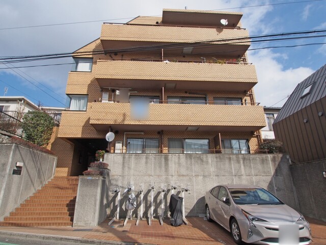 代々木上原ロイヤルマンションの外観写真 - 渋谷区西原1丁目1番7号