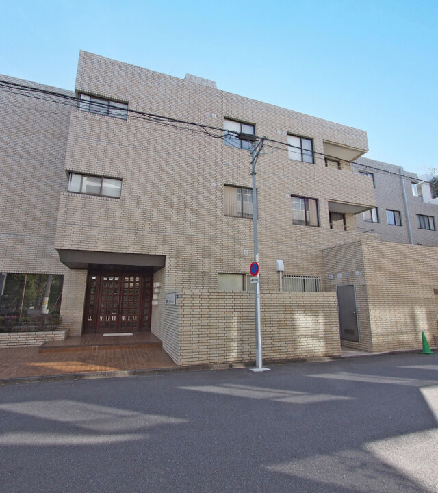 西麻布パークマンションの写真 3枚目