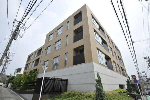 プラネスーペリア代々木参宮橋の外観写真 - 渋谷区代々木4丁目51番7号