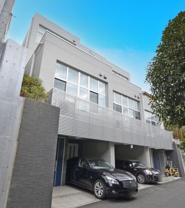 マドリア白山テラスのエントランス・共用部