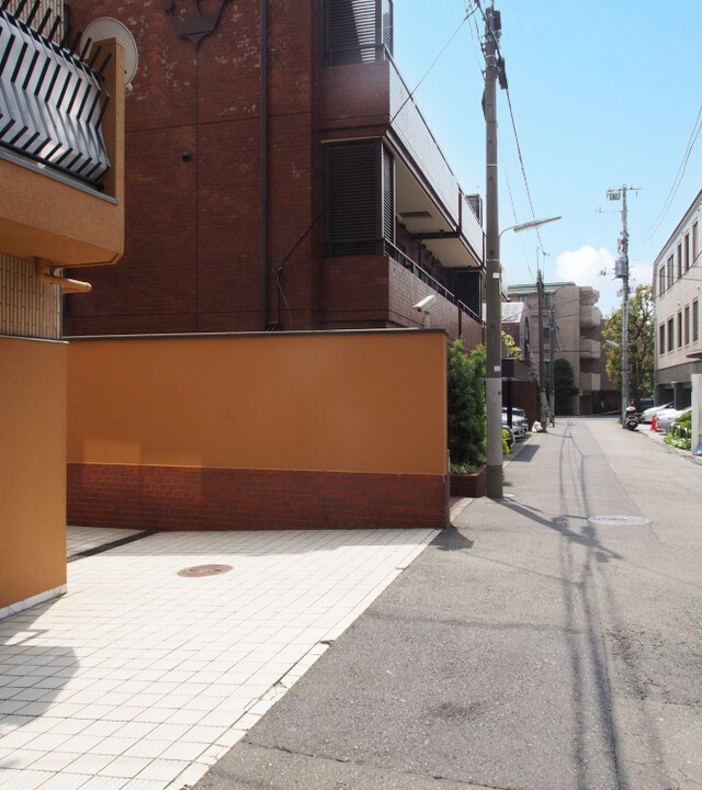 青山ロイヤルハイツの写真 7枚目