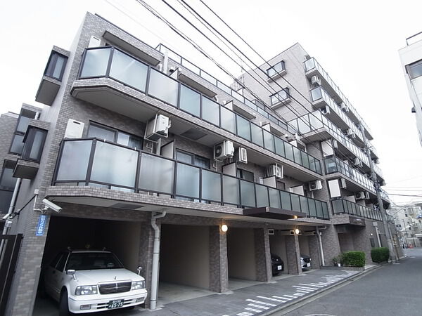 ライオンズプラザ上野毛の外観写真 - 世田谷区上野毛1丁目23番5号