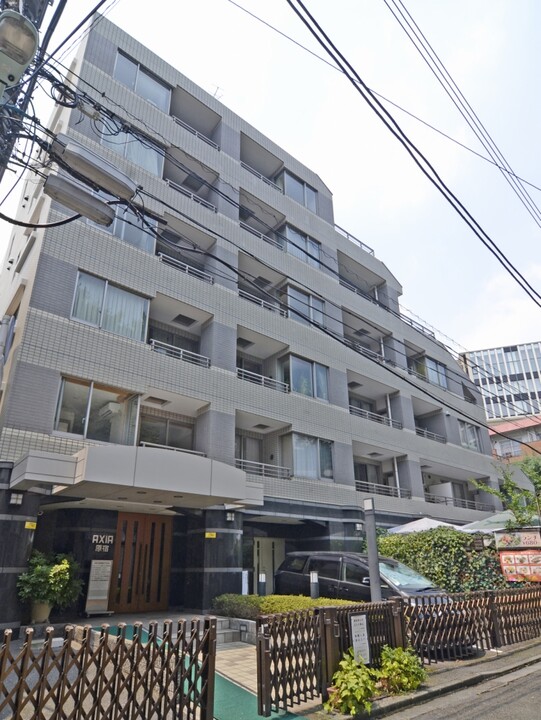アクシア原宿の外観写真 - 渋谷区神宮前1丁目20番4号