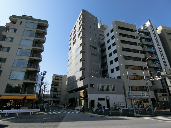 リーラ乃木坂のエントランス・共用部